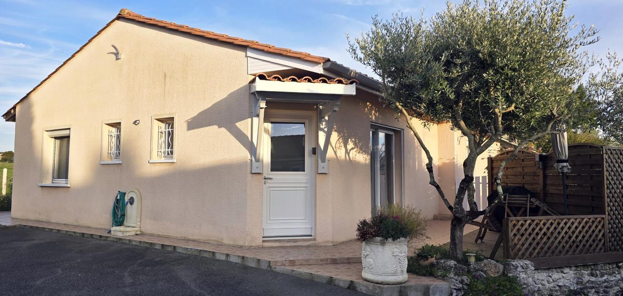 Welcome Logement Avec Terrasse Proche Bordeaux Saint-Andre-de-Cubzac Exterior photo